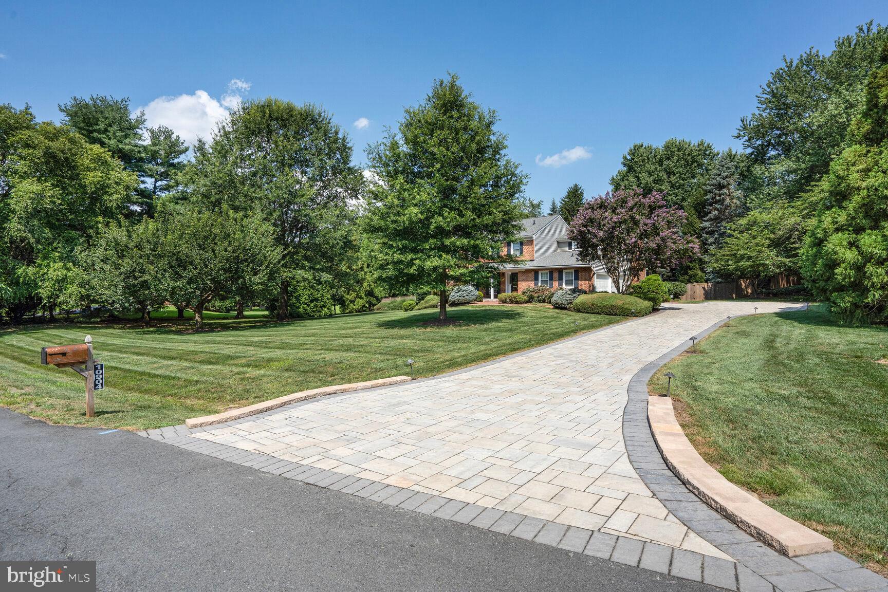 10904 Equestrian Court Reston, VA 20190 - Photo 72 of 81 a view of a park with large trees