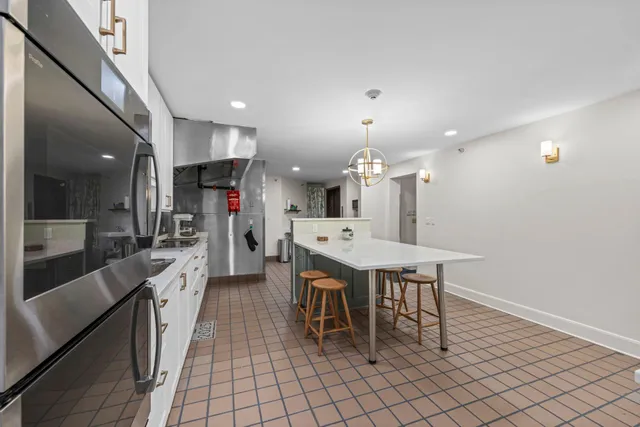 $239,900 | 1666 Coffman Street, Unit 101, Falcon Heights, MN 55108