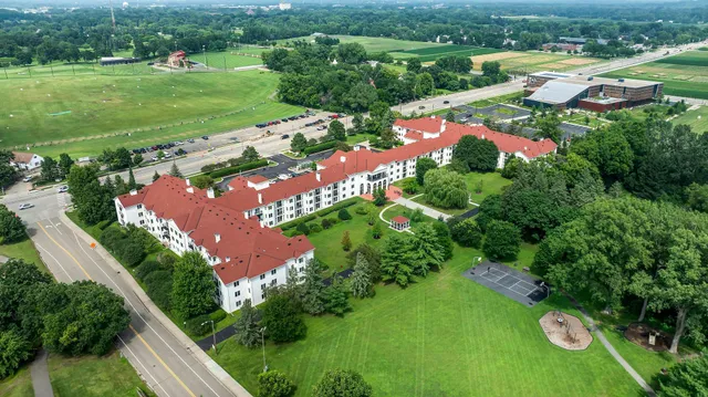 $239,900 | 1666 Coffman Street, Unit 101, Falcon Heights, MN 55108