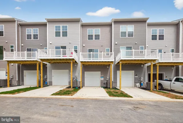 $539,860 | 10036 Harper Vale Road, Montgomery Village, MD 20886