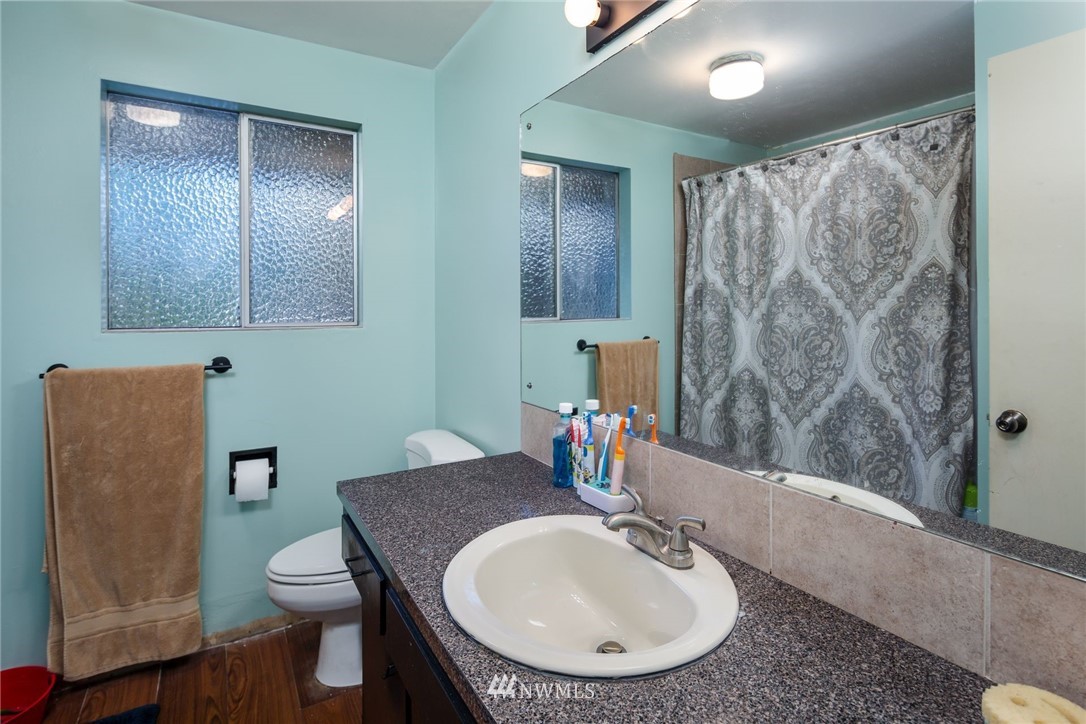12804 Alexander Road Lynnwood, WA 98087 - Photo 11 of 13 Gallery Image 11