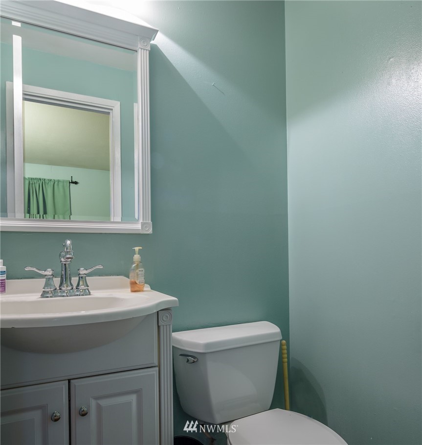 12804 Alexander Road Lynnwood, WA 98087 - Photo 12 of 13 Gallery Image 12