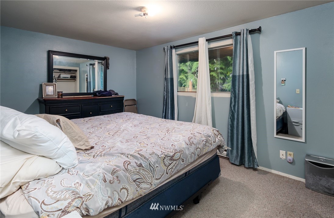 12804 Alexander Road Lynnwood, WA 98087 - Photo 9 of 13 Gallery Image 9