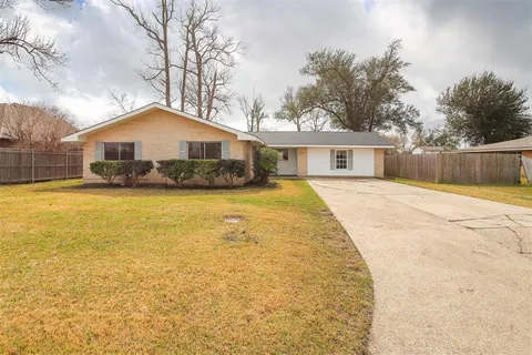 $200,000 | 1015 Paris Street, Lake Charles, LA 70605