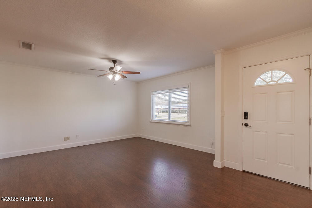 8584 Old Plank Road Jacksonville, FL 32220 - Photo 5 of 33 20250305_old_plank_rd_9379