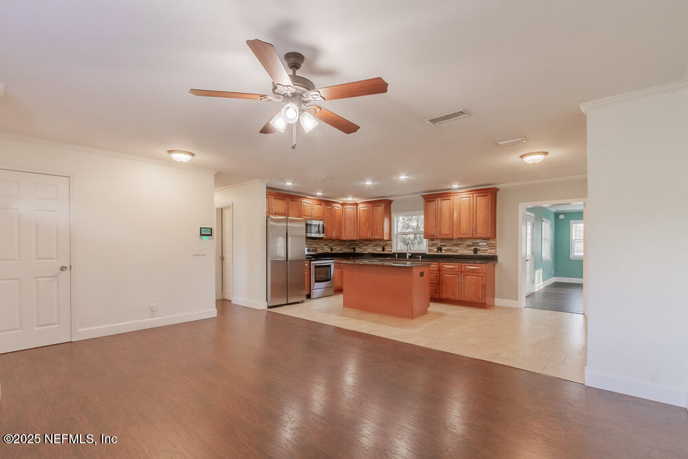 8584 Old Plank Road Jacksonville, FL 32220 - Photo 6 of 33 20250305_old_plank_rd_9385