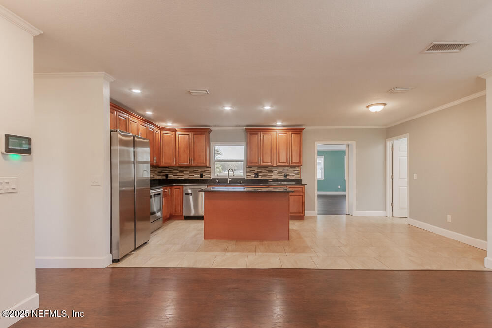 8584 Old Plank Road Jacksonville, FL 32220 - Photo 7 of 33 20250305_old_plank_rd_9397