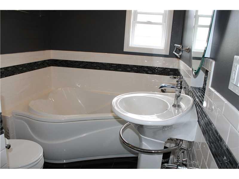 11 Hilltop Road Wickhaven, PA 15492 - Photo 14 of 25 Full Bath.