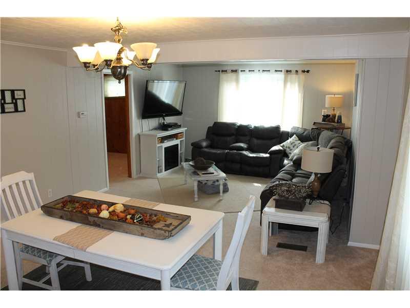 11 Hilltop Road Wickhaven, PA 15492 - Photo 8 of 25 Dining Room.