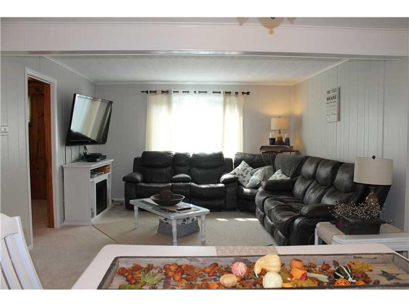 11 Hilltop Road Wickhaven, PA 15492 - Photo 9 of 25 Living Room.