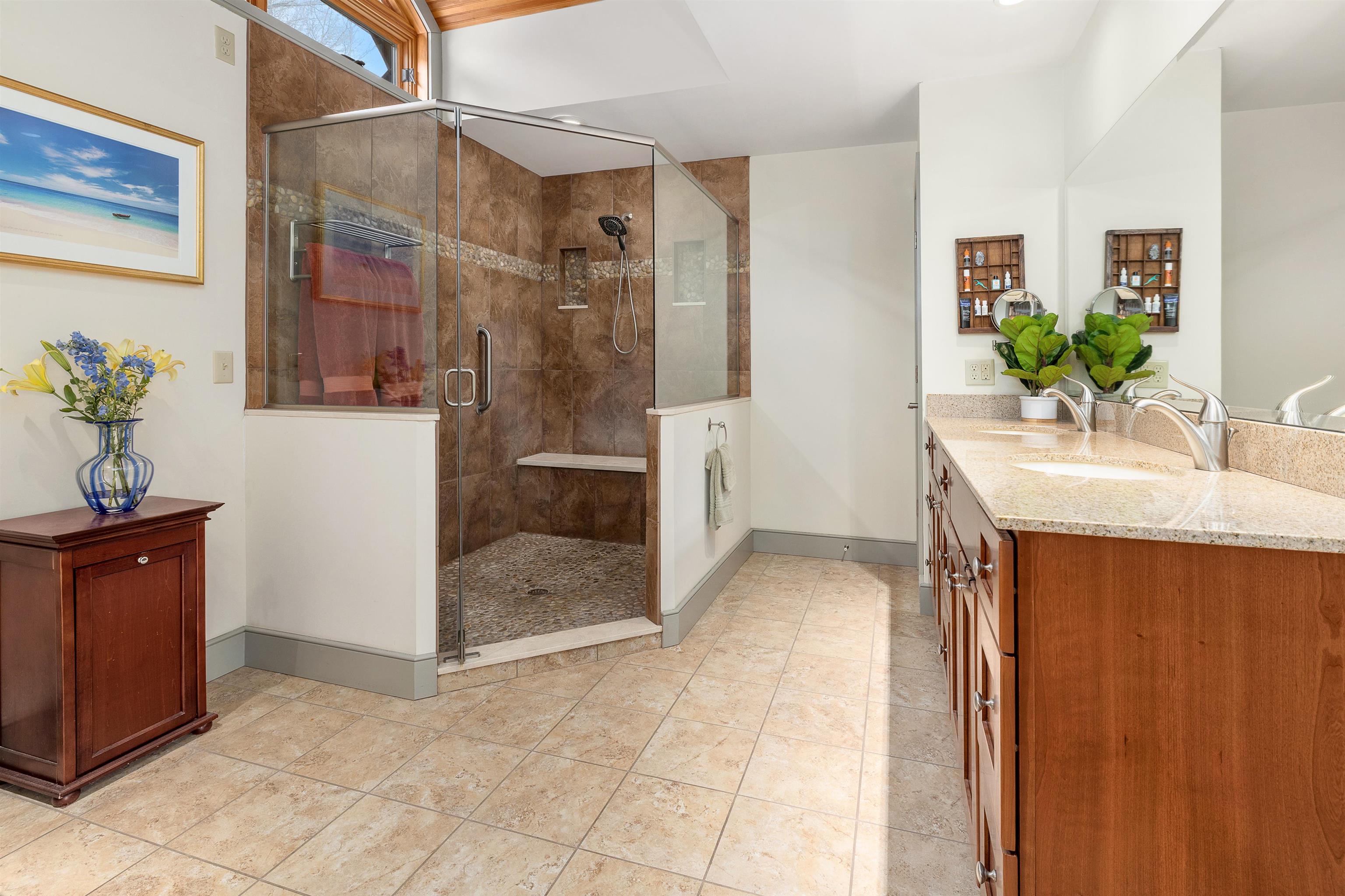 2346 Quechee Main Street Hartford, VT 05059 - Photo 15 of 40