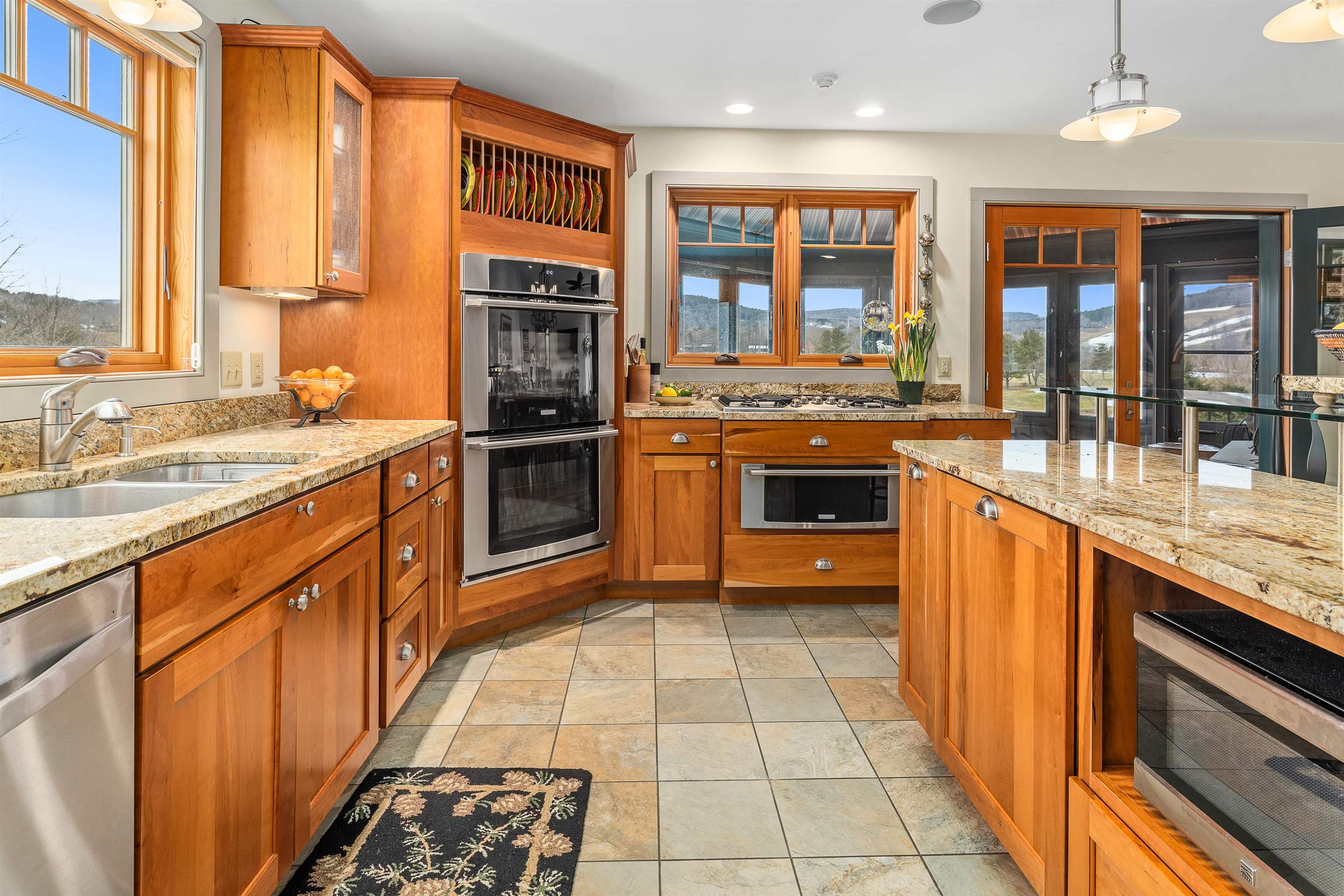 2346 Quechee Main Street Hartford, VT 05059 - Photo 37 of 40