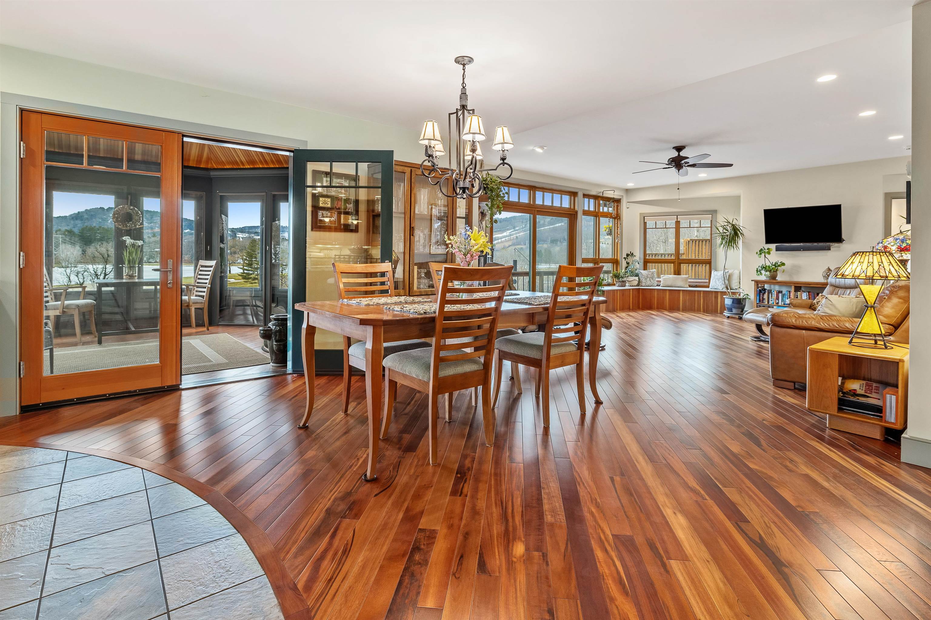 2346 Quechee Main Street Hartford, VT 05059 - Photo 10 of 40