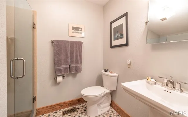 $490,000 | 12715 State Hwy T, Newburg, MO 65550