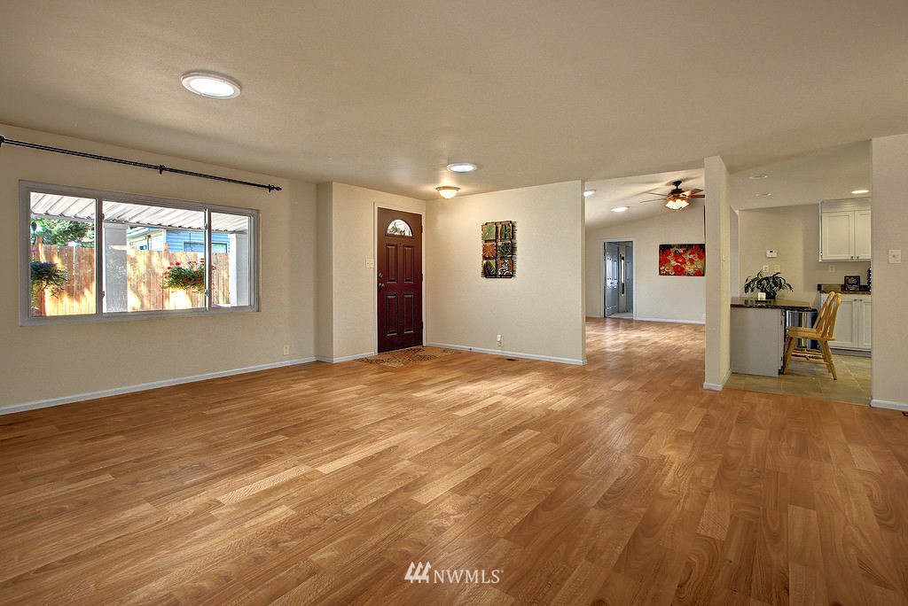 22452 Military Road South SeaTac, WA 98198 - Photo 7 of 18 Gallery Image 7