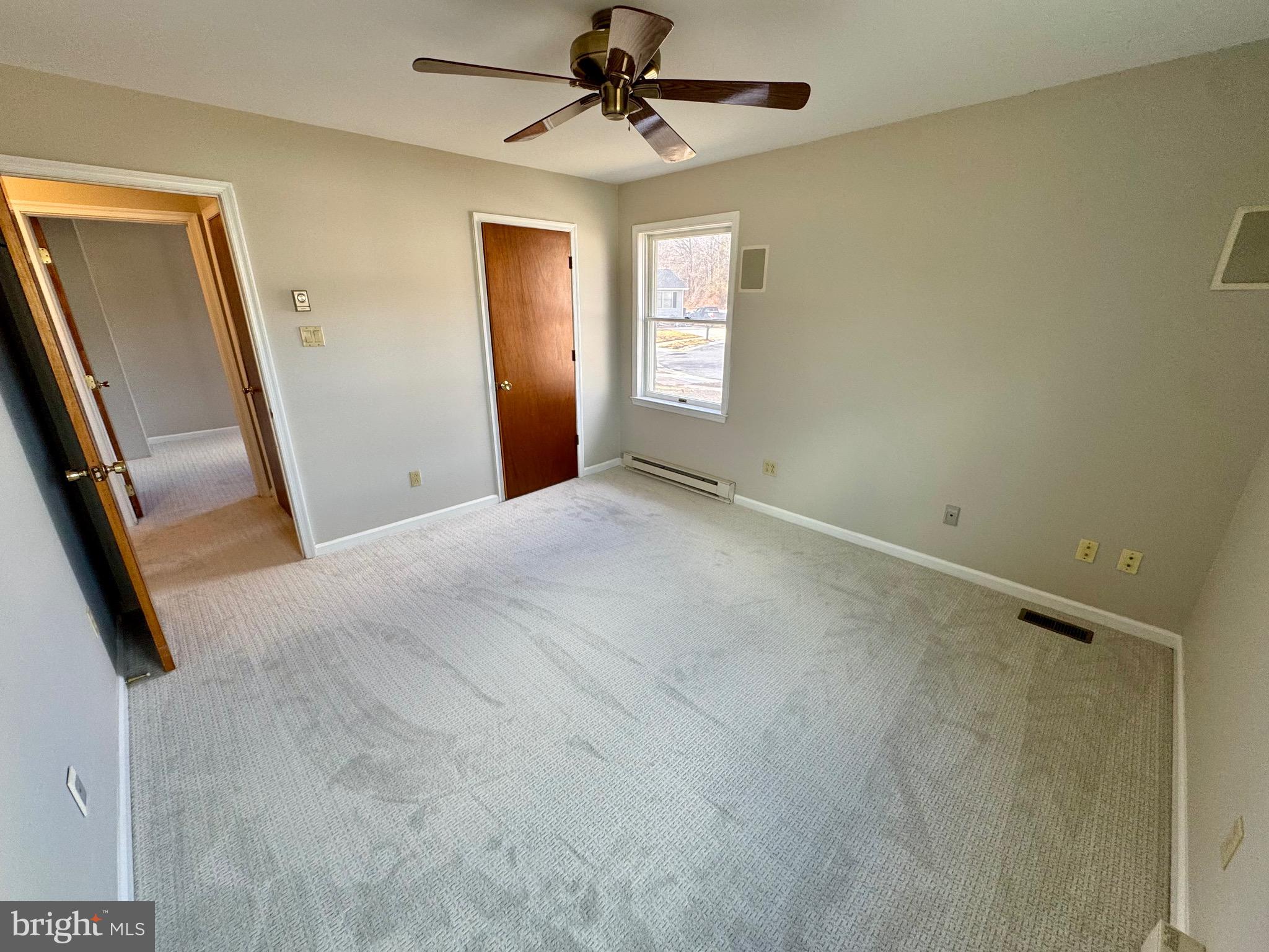 11 Locke Court Newark, DE 19702 - Photo 11 of 28 Bedroom 2