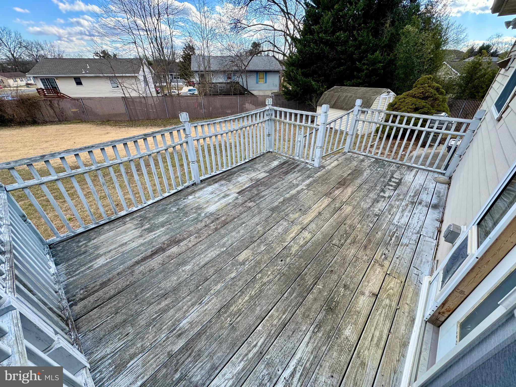 11 Locke Court Newark, DE 19702 - Photo 24 of 28 Rear Deck