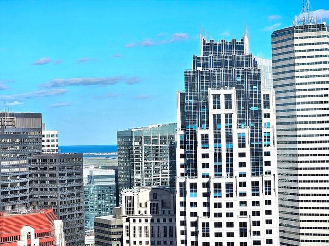 $1,170,000 | 2 Avery Street, Unit PH 1A, Boston, MA 02111