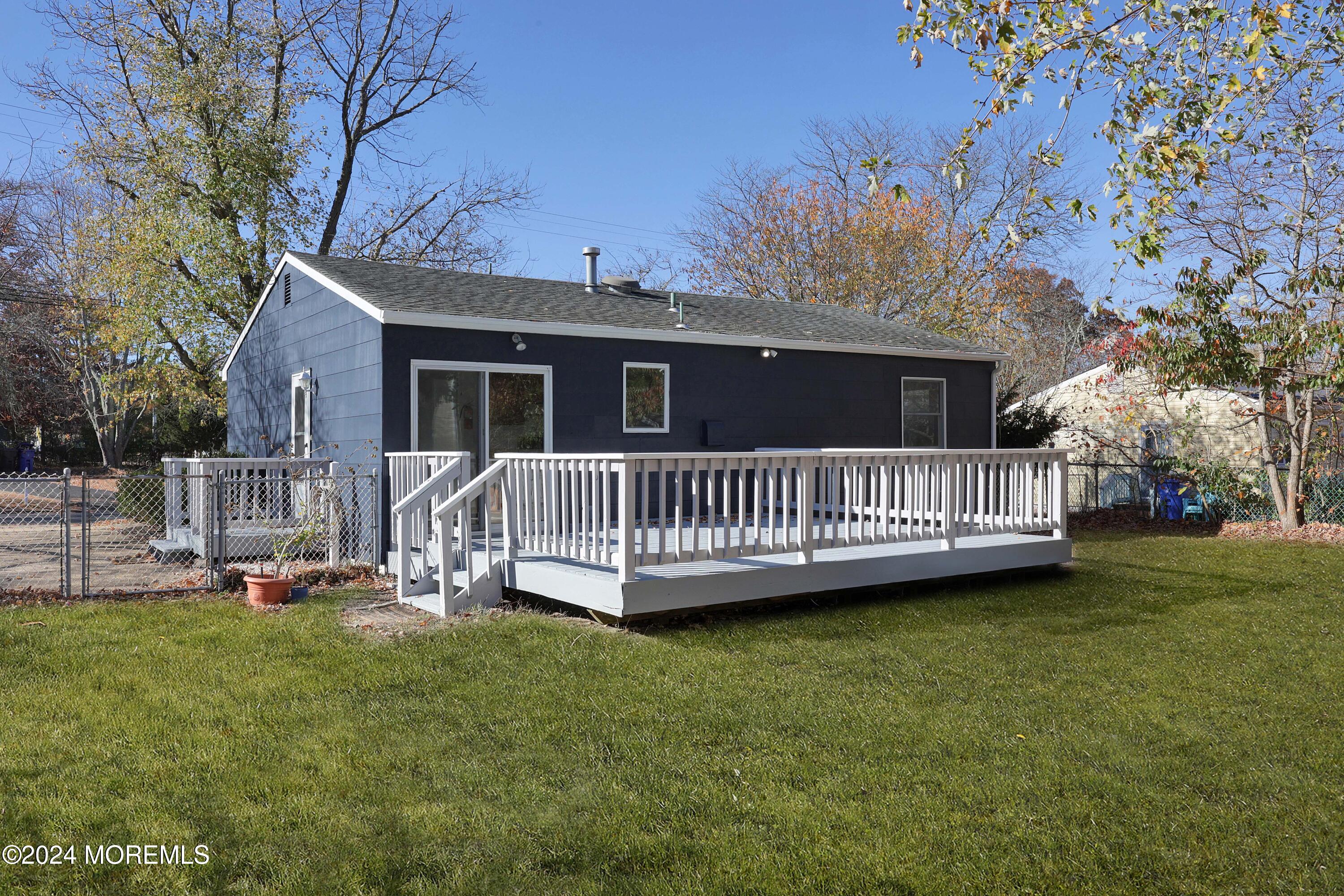 893 Harrison Road Toms River, NJ 08753 - Photo 14 of 33 758A1944_5_6_7_8