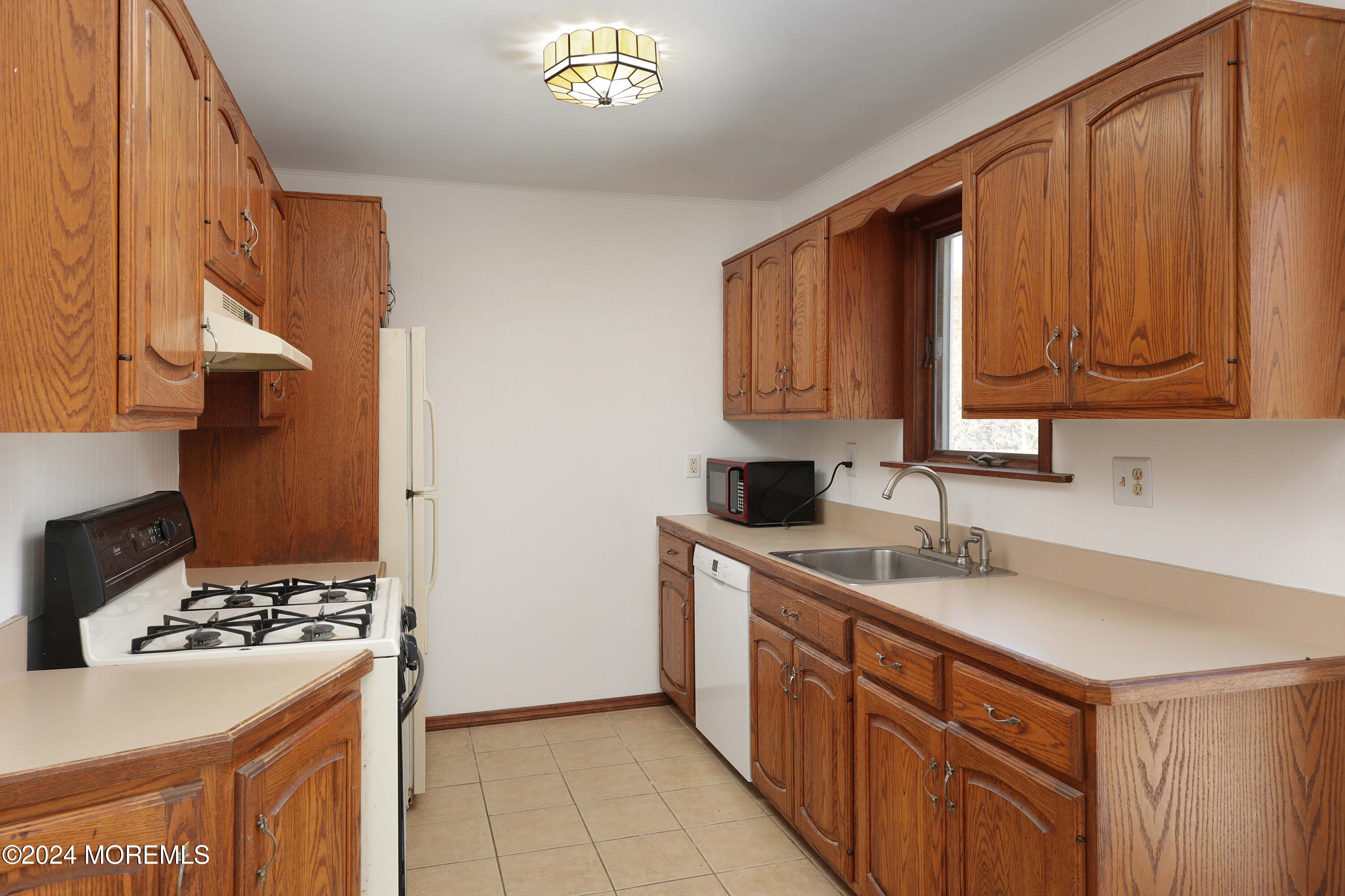 893 Harrison Road Toms River, NJ 08753 - Photo 18 of 33 758A2006