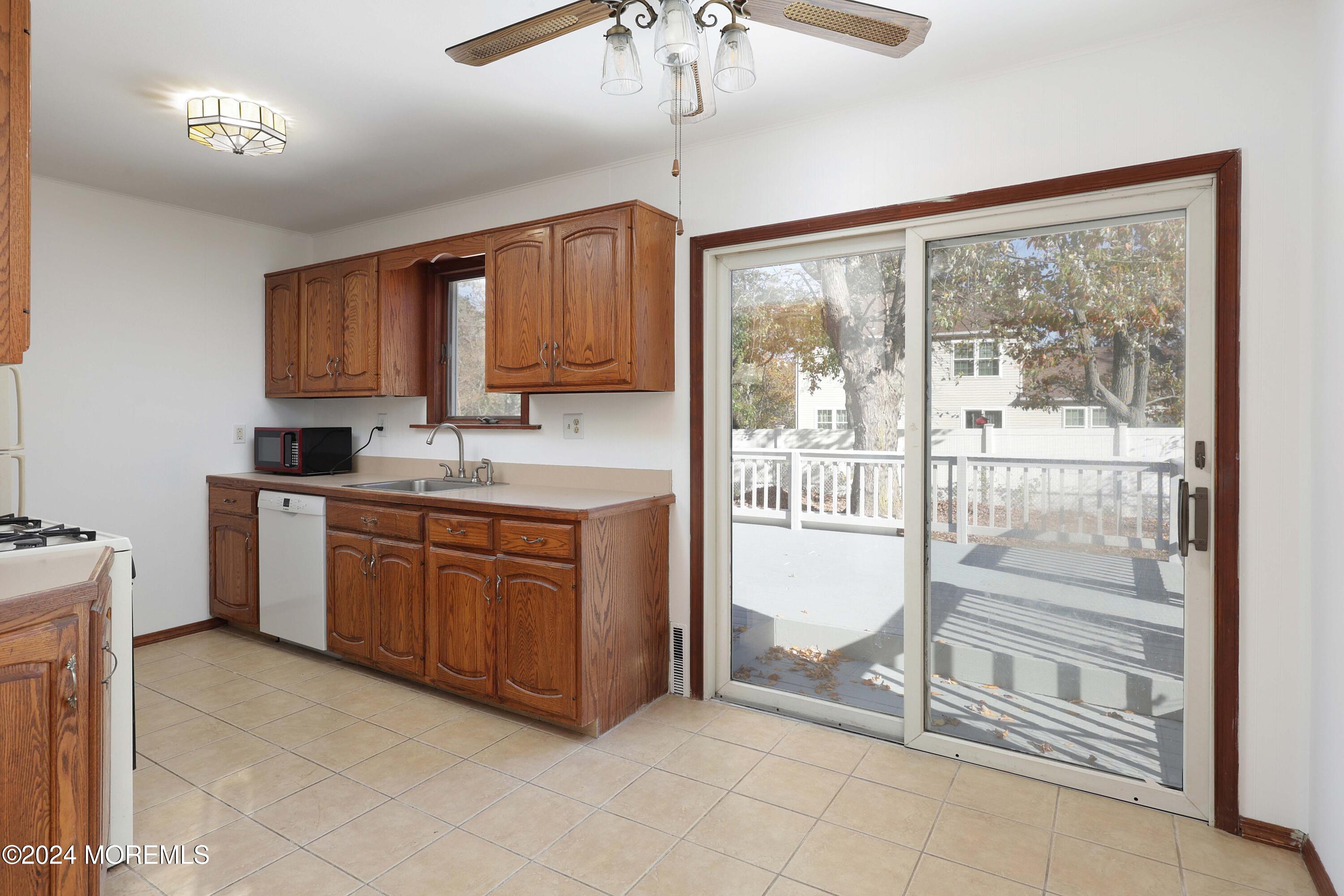 893 Harrison Road Toms River, NJ 08753 - Photo 19 of 33 758A1999