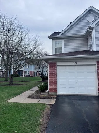 $2,500 | 279 Regal Court, Unit 279, Roselle, IL 60172