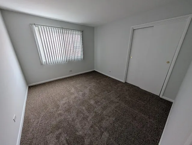 $1,575 | 17515 Sandalwood Drive, Unit 303, Tinley Park, IL 60477