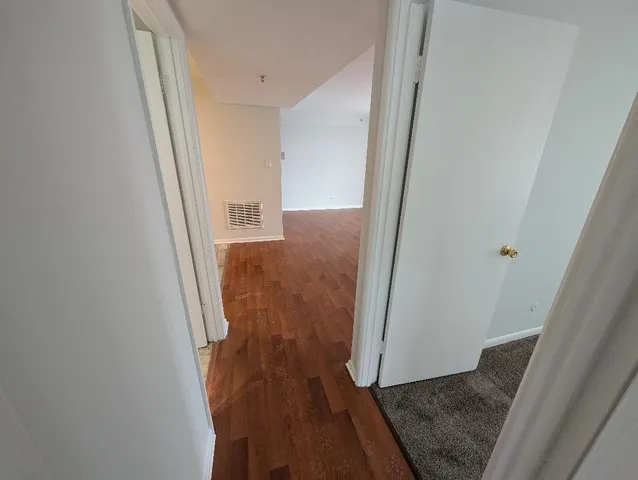 $1,575 | 17515 Sandalwood Drive, Unit 303, Tinley Park, IL 60477