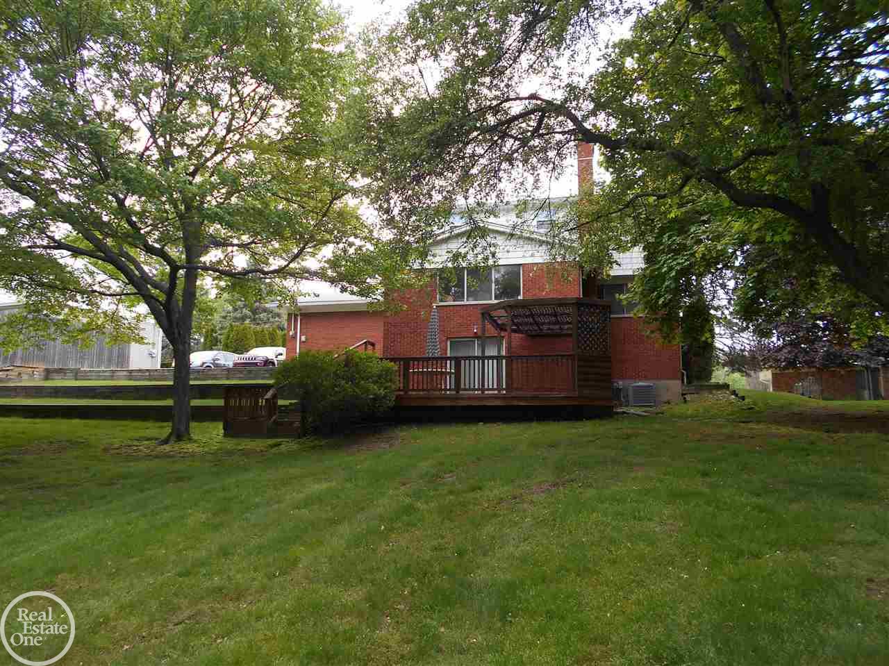 2023 Avoncrest Drive Rochester, MI 48309 - Photo 3 of 19