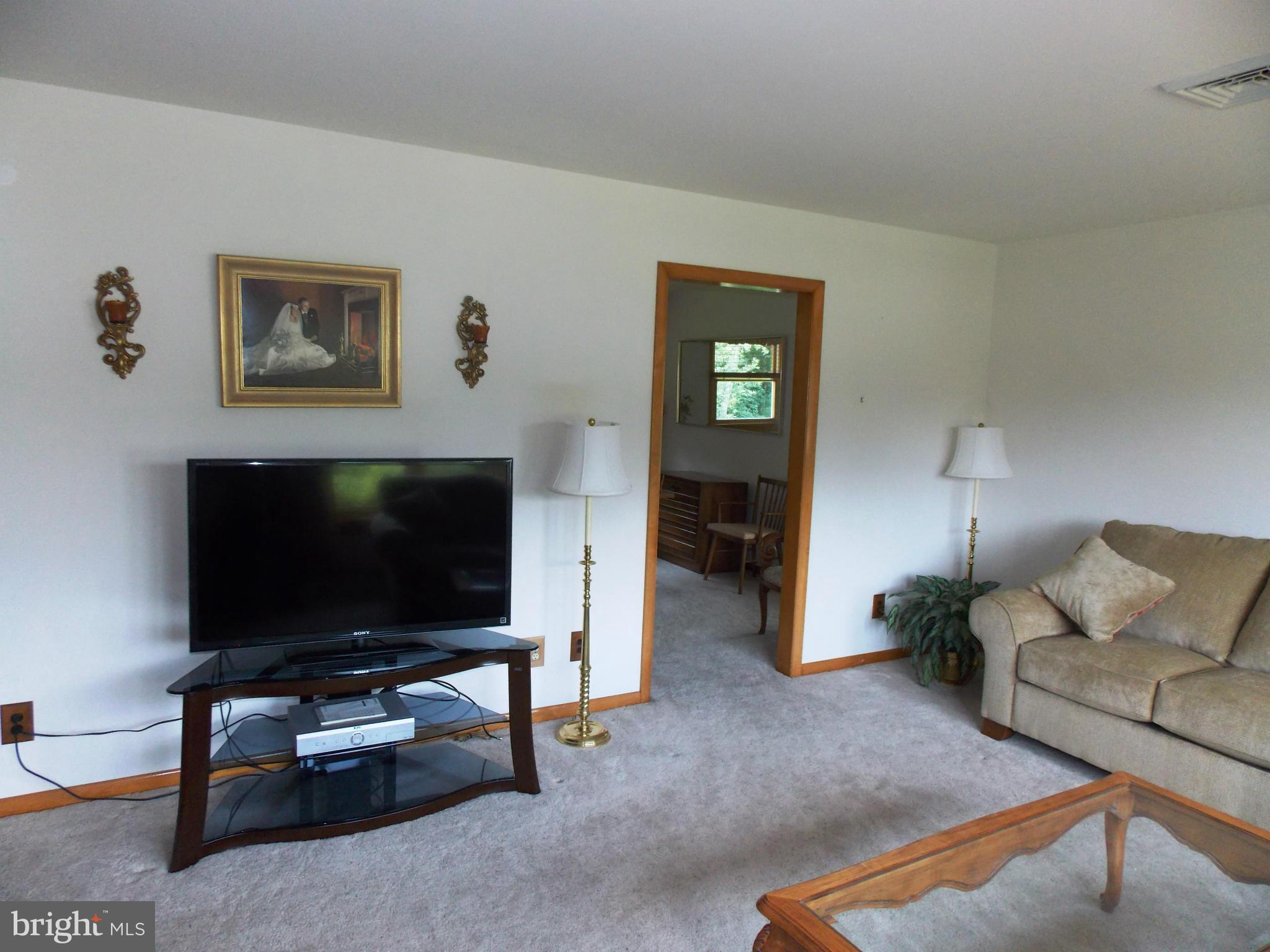 1106 Mill Creek Road Fallston, MD 21047 - Photo 5 of 30 Living Room w/ Neutral Decor