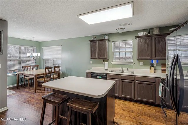 $305,000 | 4978 Graham Lake Drive, Olive Branch, MS 38654