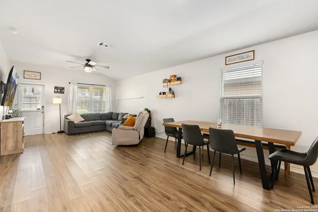 $1,750 | 6417 Hoffman Plain, San Antonio, TX 78252