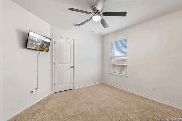 $1,750 | 6417 Hoffman Plain, San Antonio, TX 78252