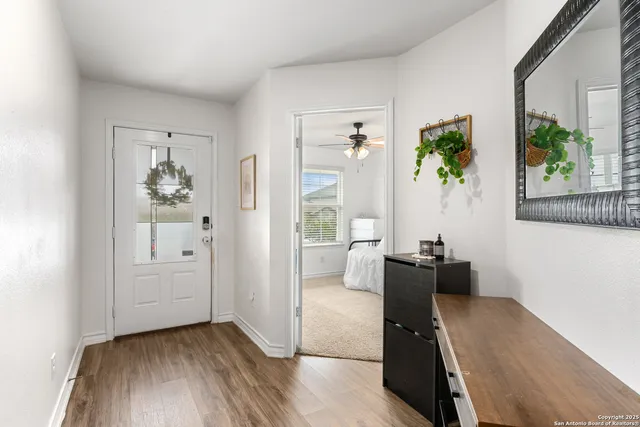 $1,750 | 6417 Hoffman Plain, San Antonio, TX 78252