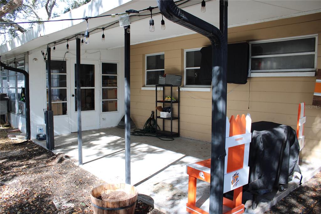 11364 79th Avenue Seminole, FL 33772 - Photo 23 of 28 a view of a house with a large windows