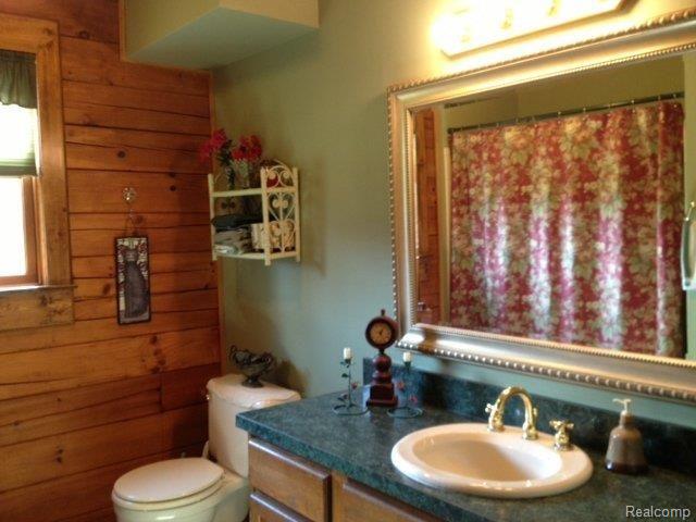 4828 Casey Road Dryden, MI 48428 - Photo 20 of 23 Full bath.jpg