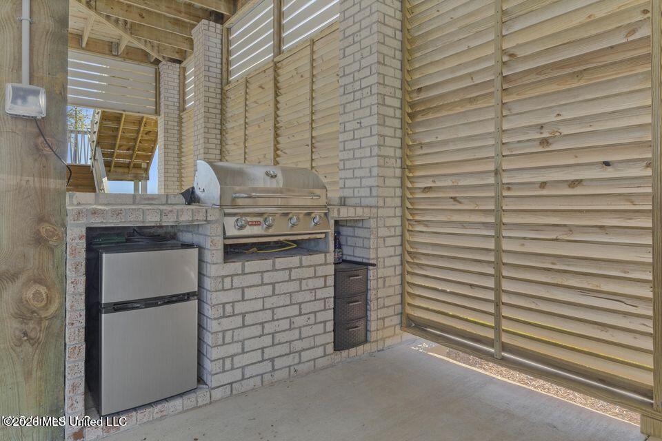 1623 Cayman Cove Biloxi, MS 39531 - Photo 37 of 39 43