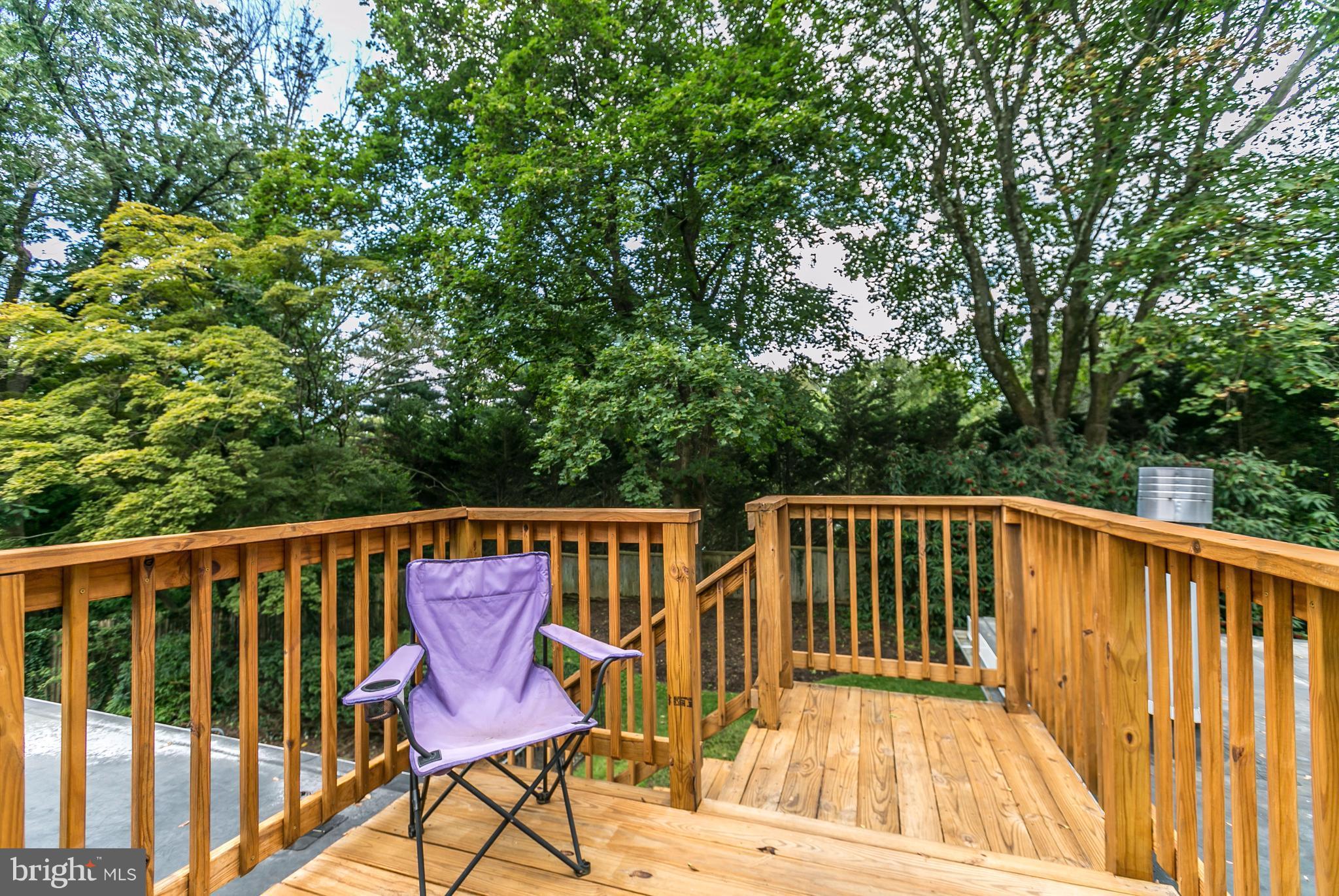 913 Army Road Baltimore, MD 21204 - Photo 22 of 29 Deck off of apartment above garage