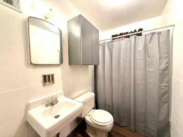 $188,500 | 702 East 8th Avenue, Brodhead, WI 53520