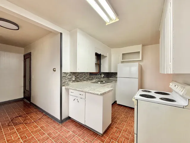 $188,500 | 702 East 8th Avenue, Brodhead, WI 53520