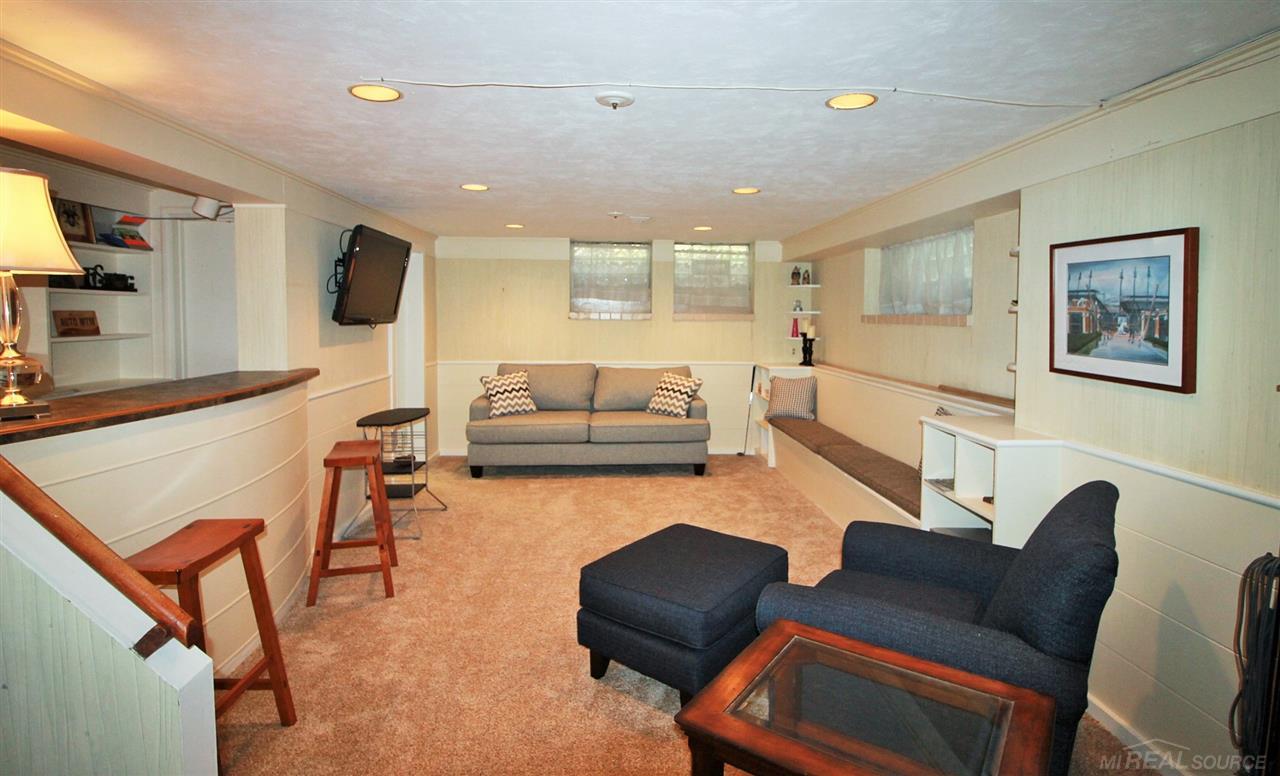 945 Trombley Road Grosse Pointe Park, MI 48230 - Photo 44 of 62