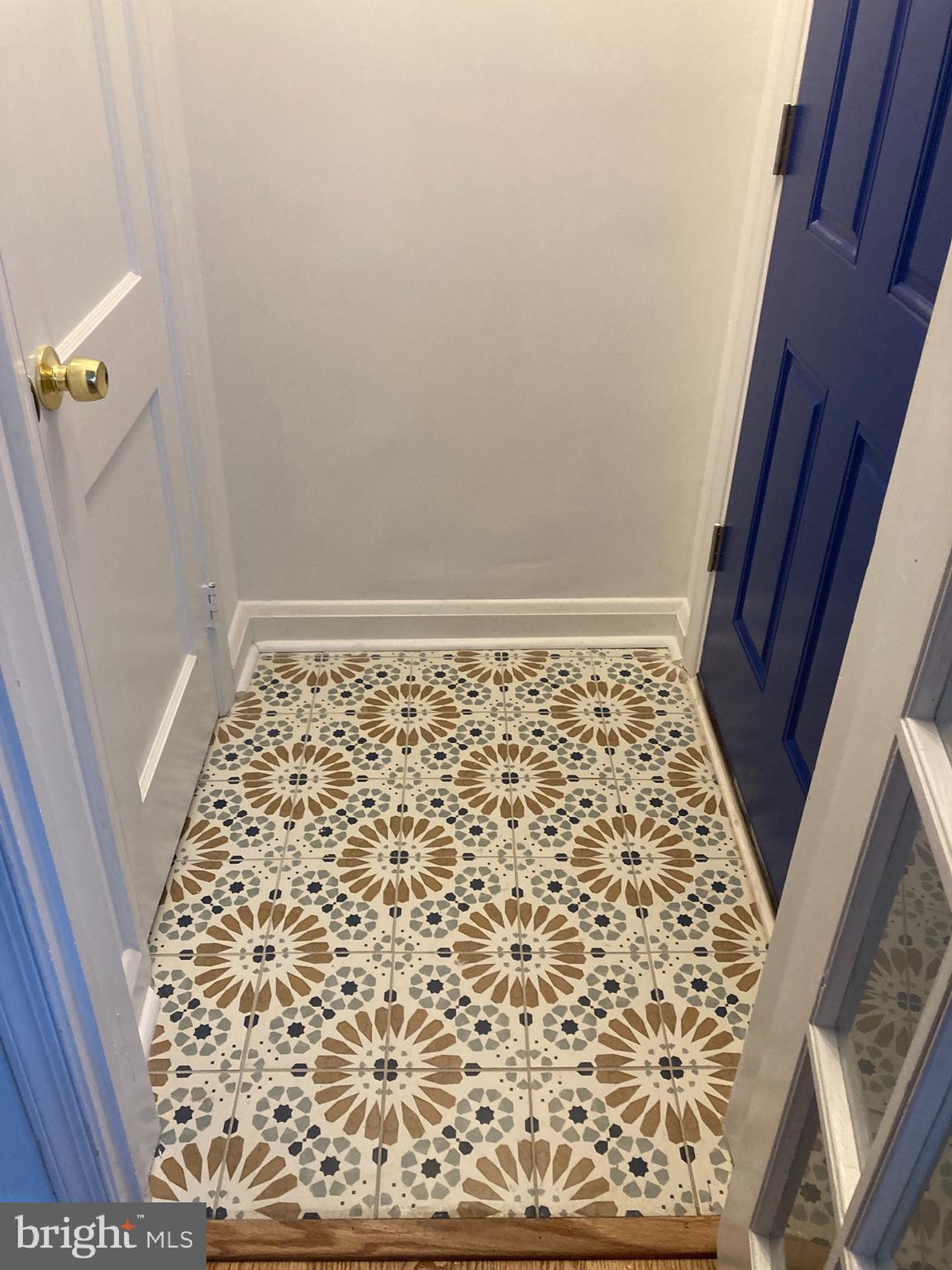 1653 Mussula Road Towson, MD 21286 - Photo 3 of 60 Tiled entryway