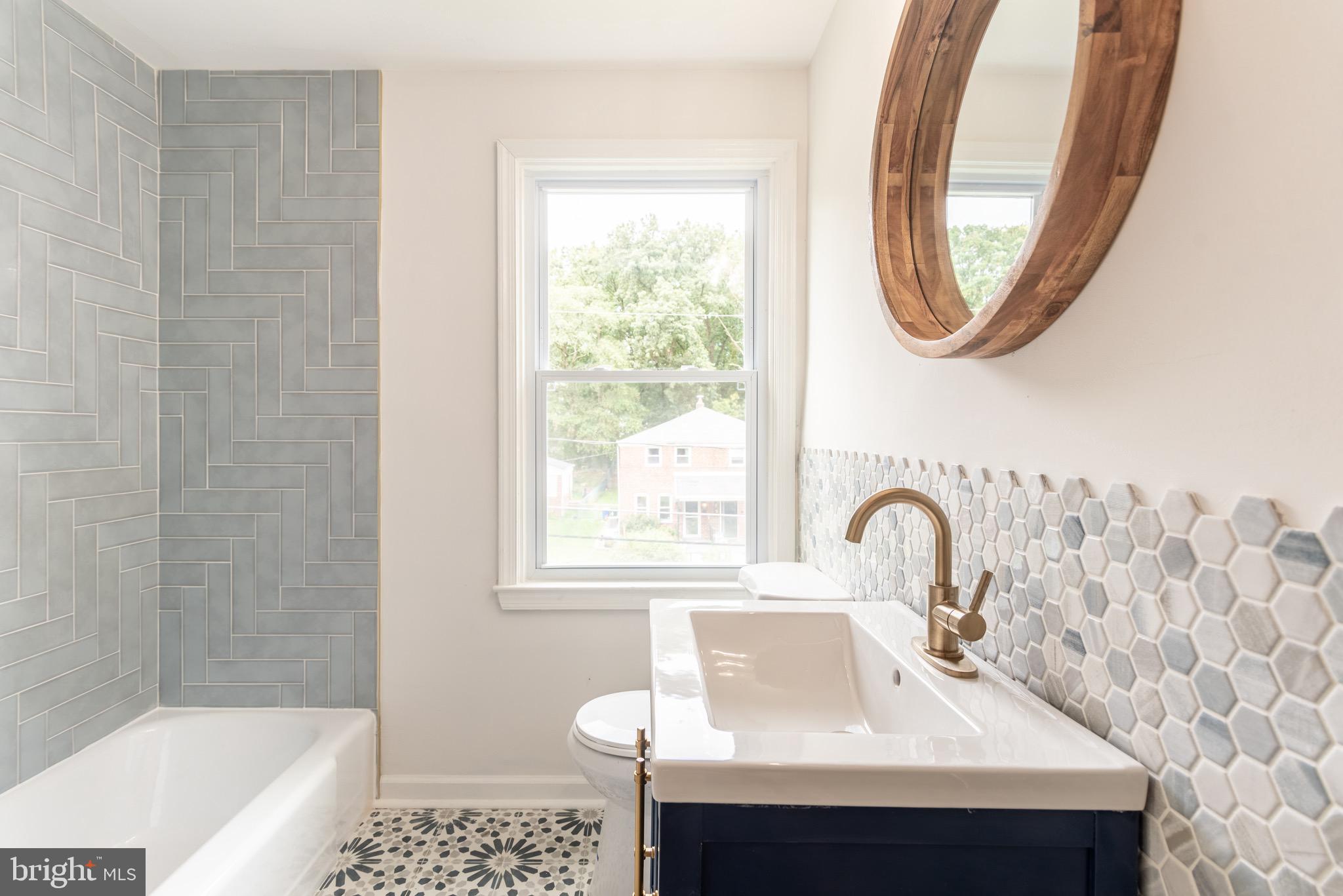 1653 Mussula Road Towson, MD 21286 - Photo 42 of 60 Upper level full bath