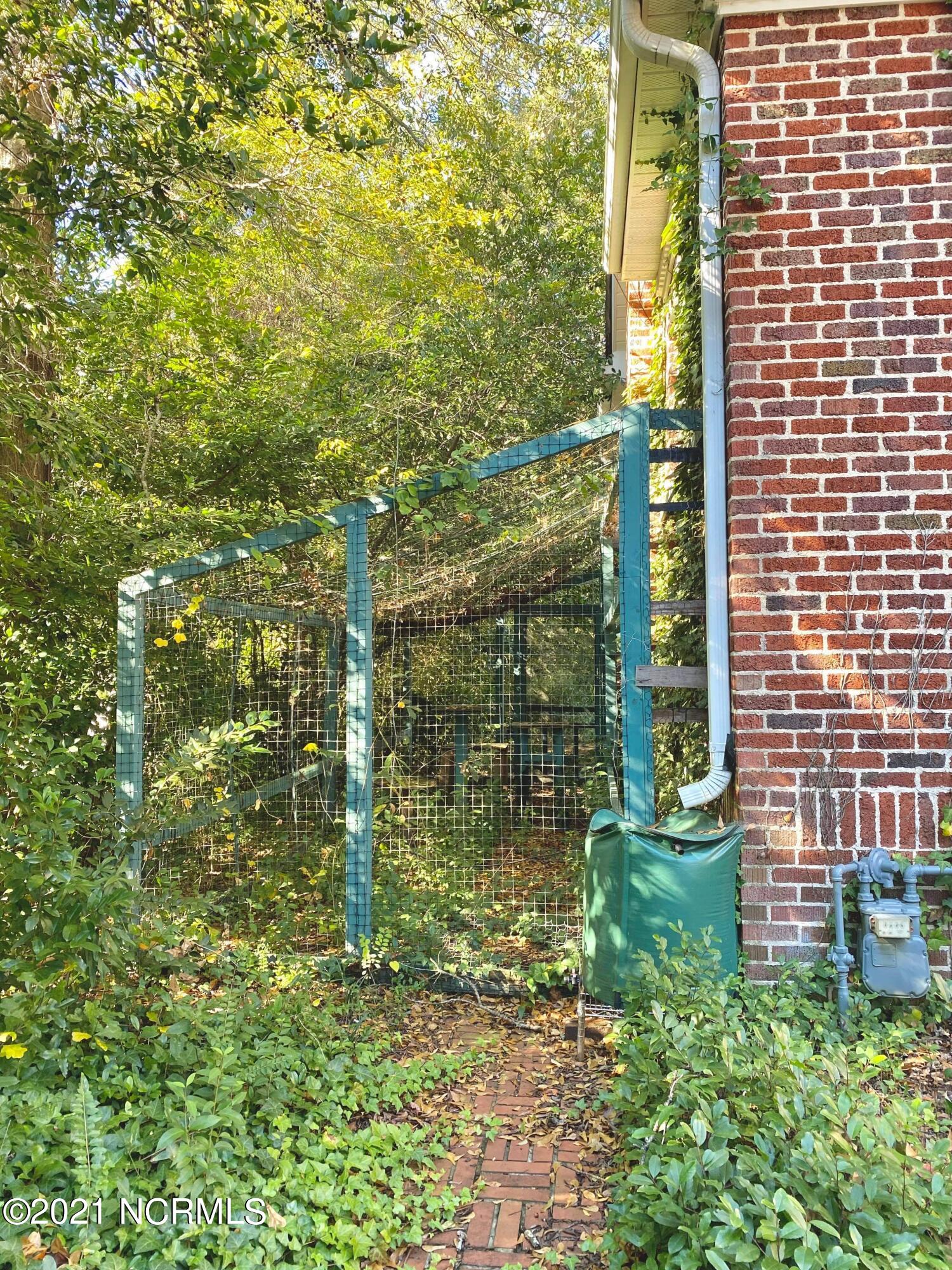 908 W Road Kinston, NC 28501 - Photo 56 of 66 IMG_4503