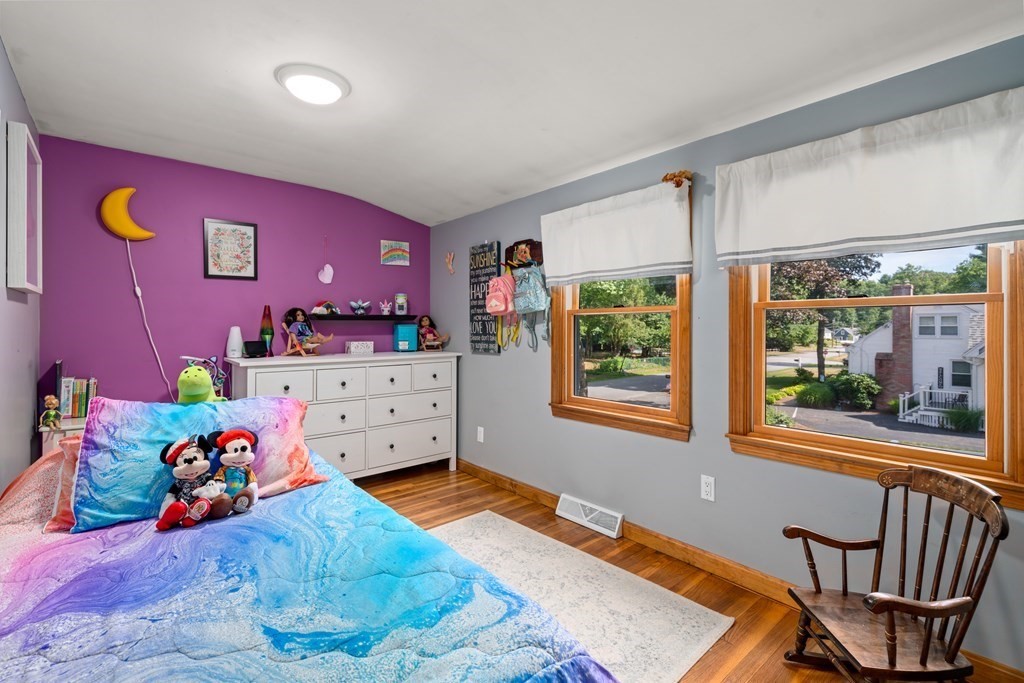 2 Arakelian Drive Billerica, MA 01821 - Photo 9 of 31