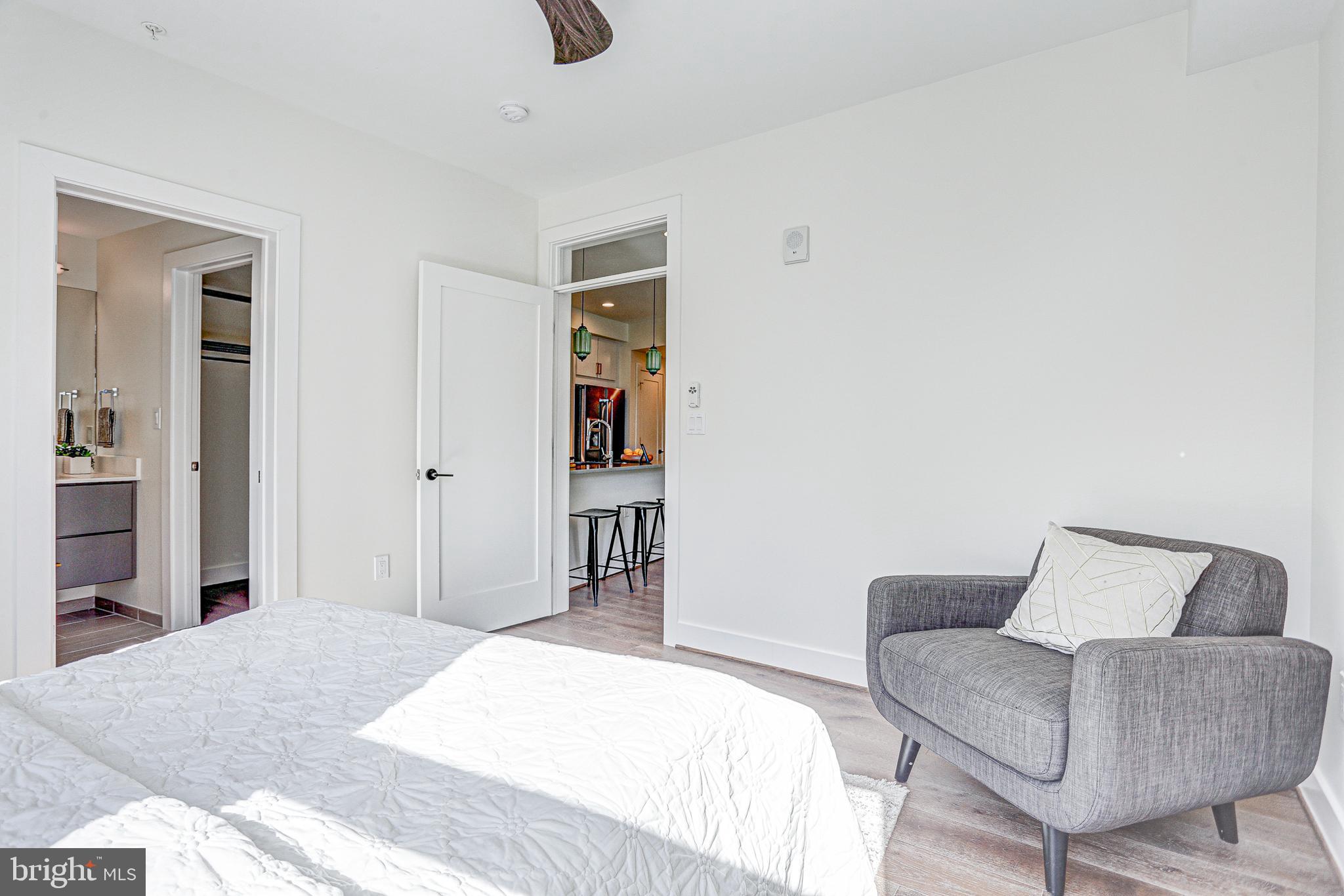 2337 Champlain Street Northwest, Unit 106 Washington, DC 20009 - Photo 15 of 33