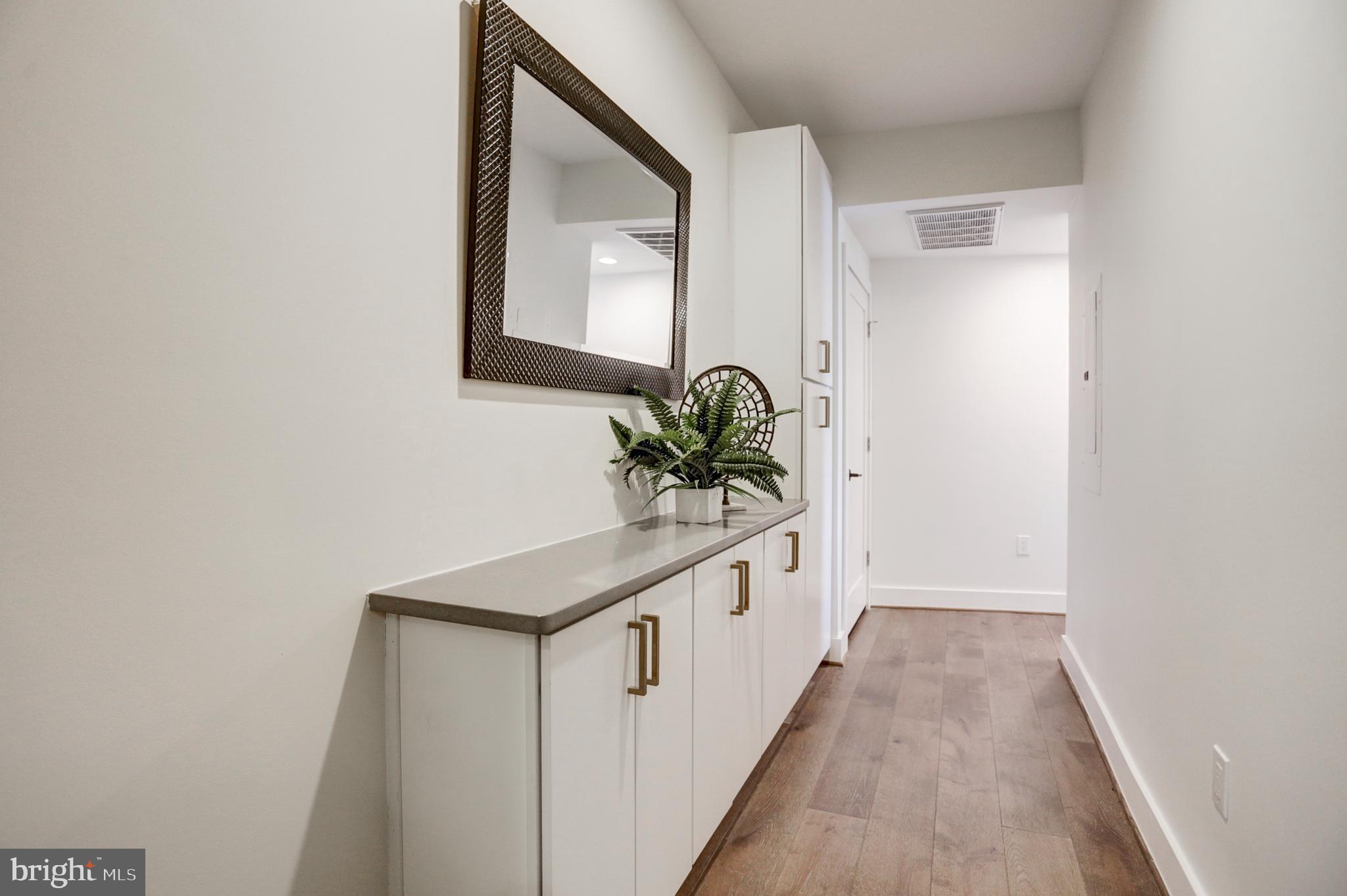 2337 Champlain Street Northwest, Unit 106 Washington, DC 20009 - Photo 24 of 33