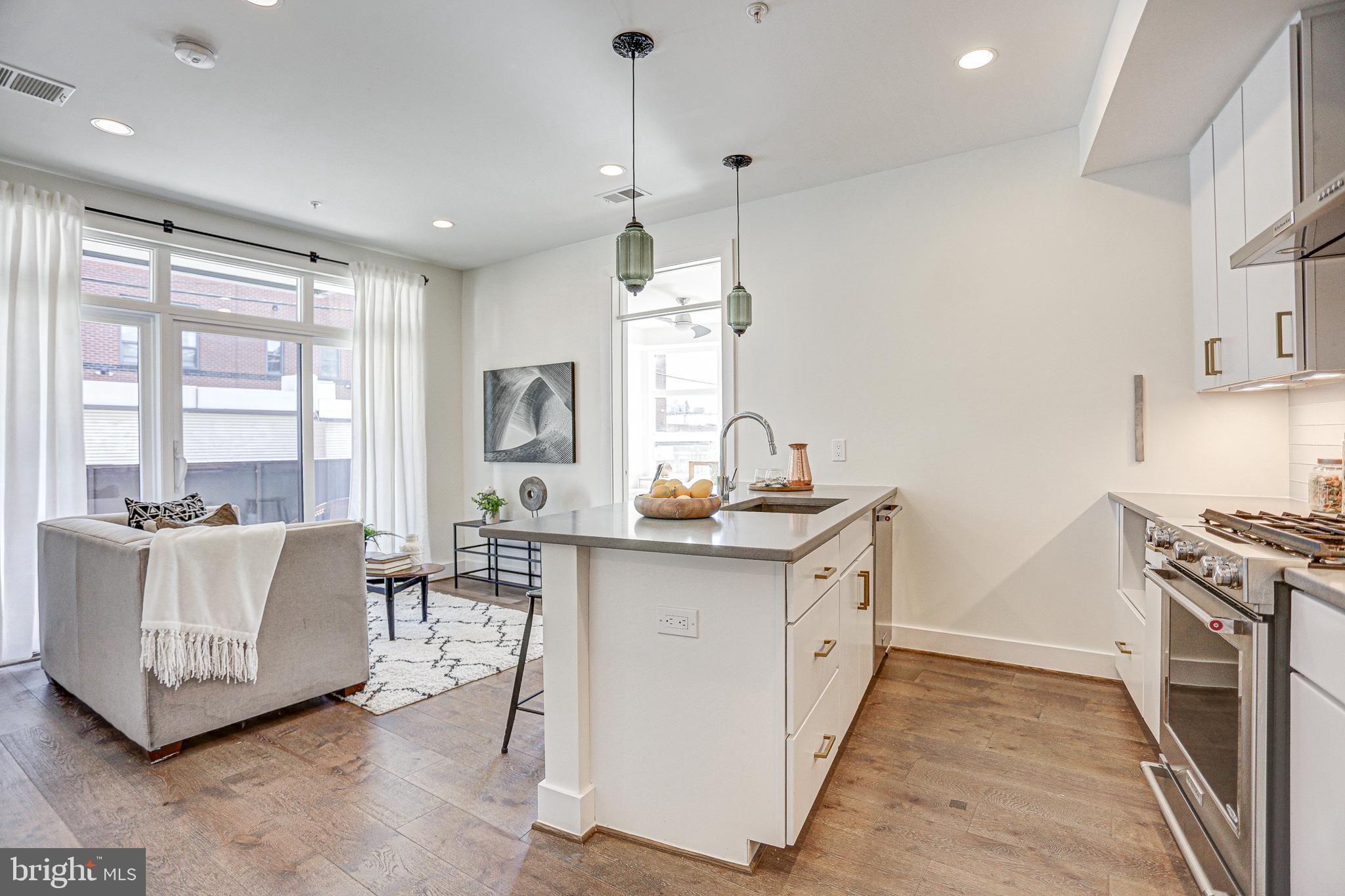 2337 Champlain Street Northwest, Unit 106 Washington, DC 20009 - Photo 4 of 33