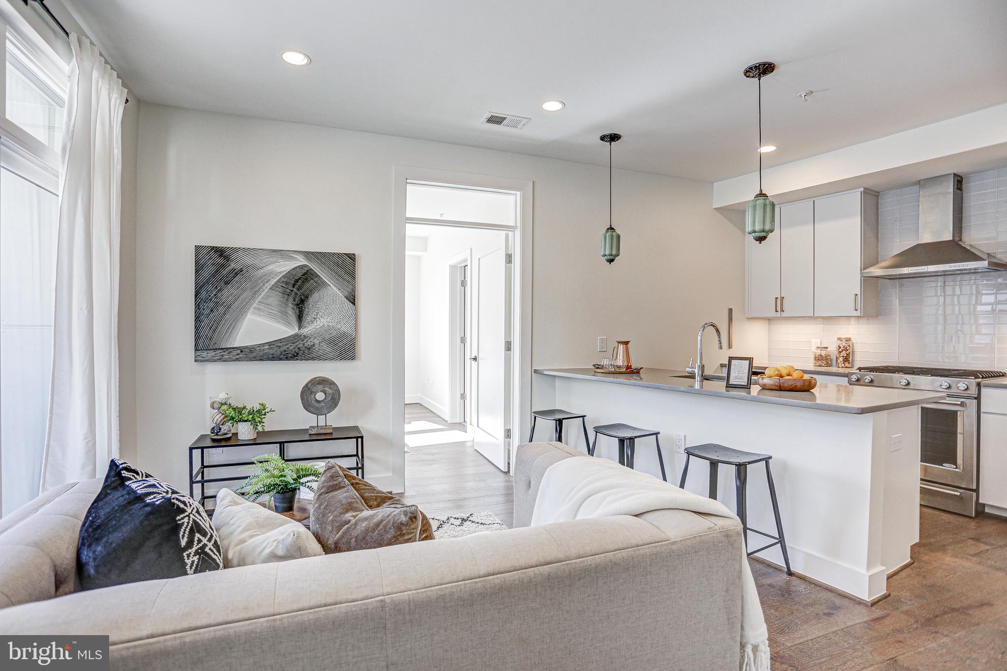 2337 Champlain Street Northwest, Unit 106 Washington, DC 20009 - Photo 5 of 33