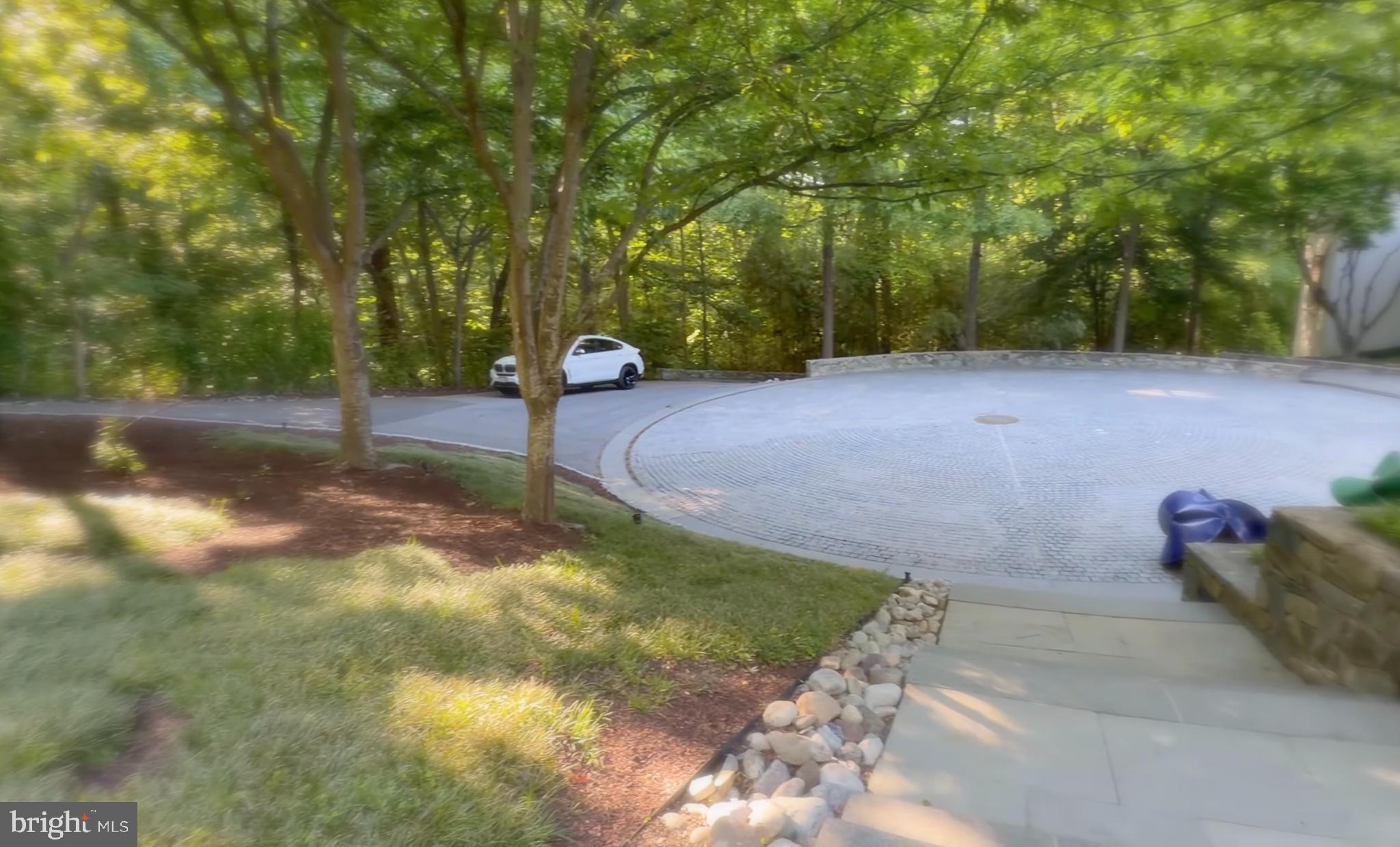 1100 Crest Lane McLean, VA 22101 - Photo 10 of 113